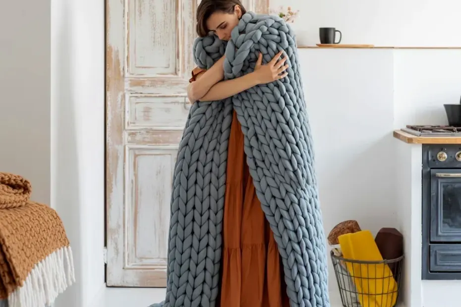 Chunky Wool Blankets: Cozy DIY Patterns & Where to Buy Them