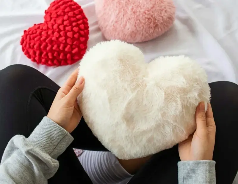 Budget Crochet Heart Decor: Make Fuzzy Plush Hearts for Valentine's Day